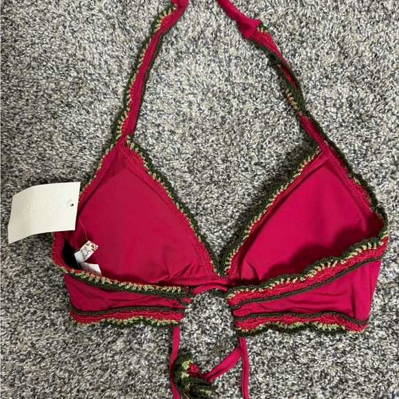 BECCA Raspberry Magenta Crochet Embroidered Detail Bikini Top Large - Picture 8 of 12